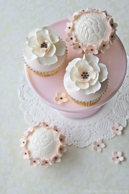 Peach & Ivory Floral Cupcakes